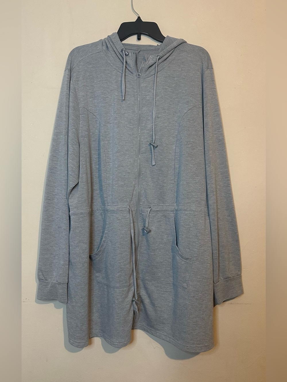 torrid 4 Gray Lightweight Zip Hoodie with Drawstring